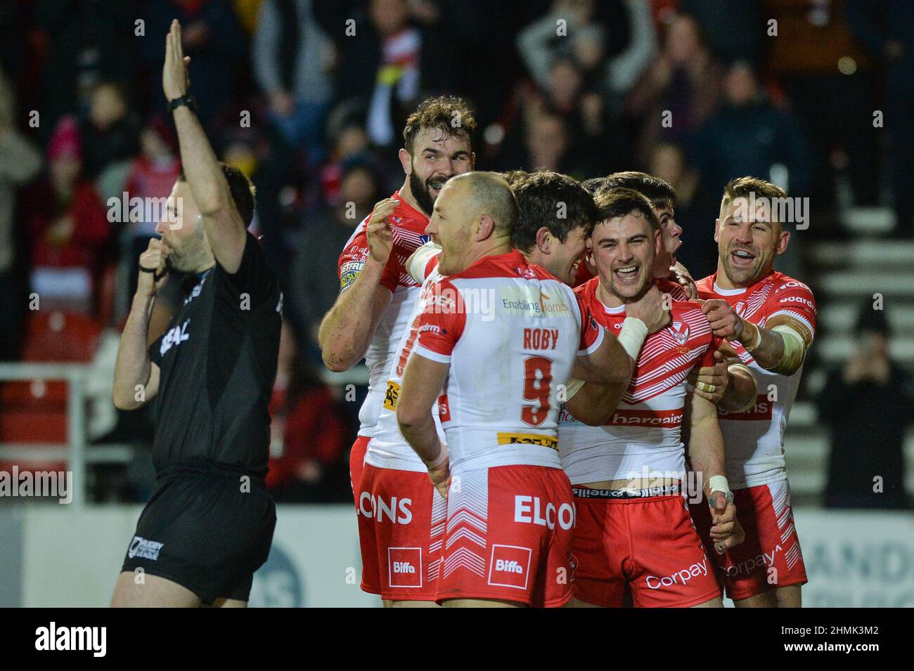 St. Helens, England - 10. Februar 2022 - Lewis Dodd von St. Helens feiert Versuch während der Rugby League Betfred Super League Runde 1 St. Helens gegen Katalanische Drachen im Totally Wicked Stadium, St. Helens, UK Dean Williams Stockfoto