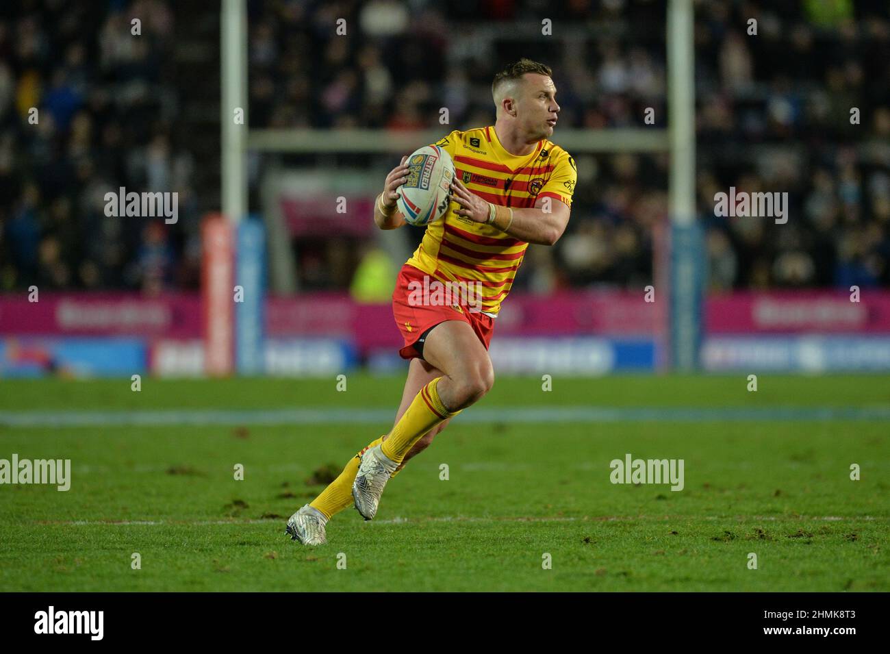 St. Helens, England - 10. Februar 2022 - Josh Drinkwater of Catalan Dragons in Aktion während der Rugby League Betfred Super League Runde 1 St. Helens vs Catalan Dragons im Totally Wicked Stadium, St. Helens, UK Dean Williams Stockfoto