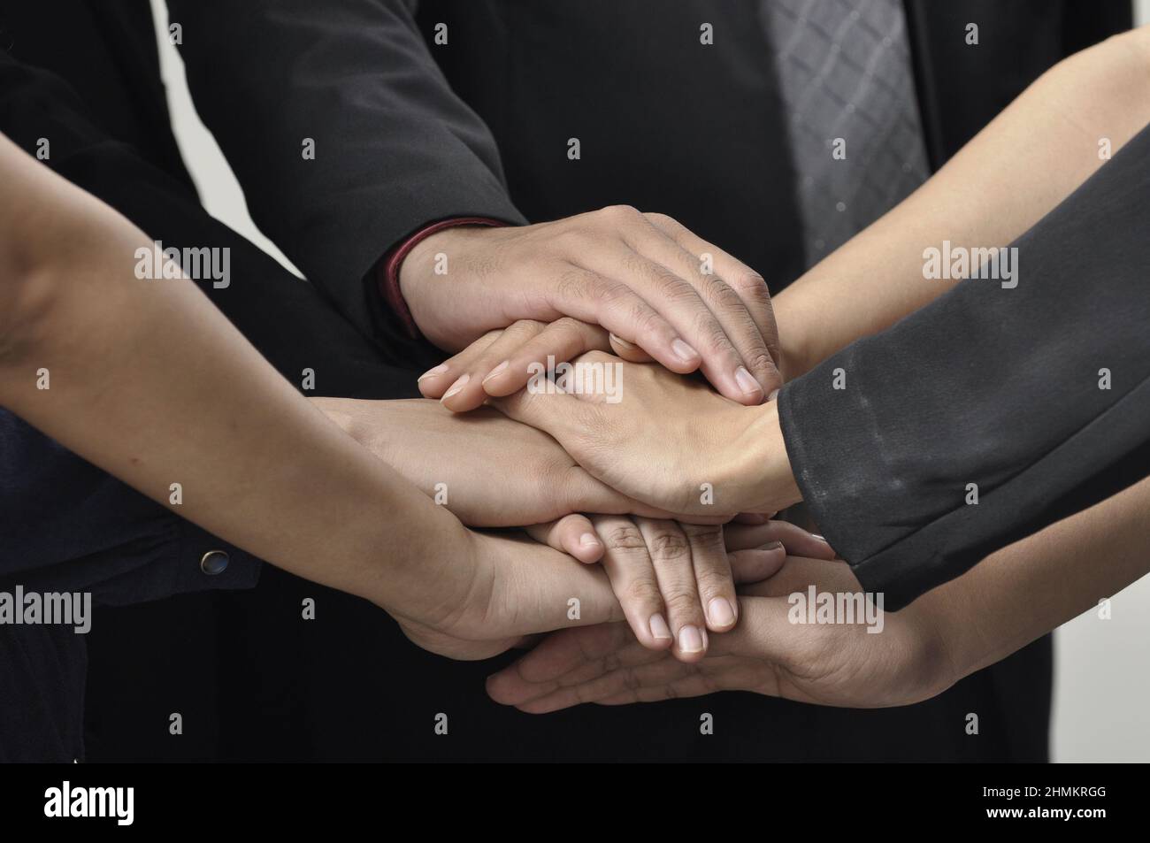 Konzeptionelle Hand für Teamarbeit, Zusammenarbeit, Geschäft Stockfoto