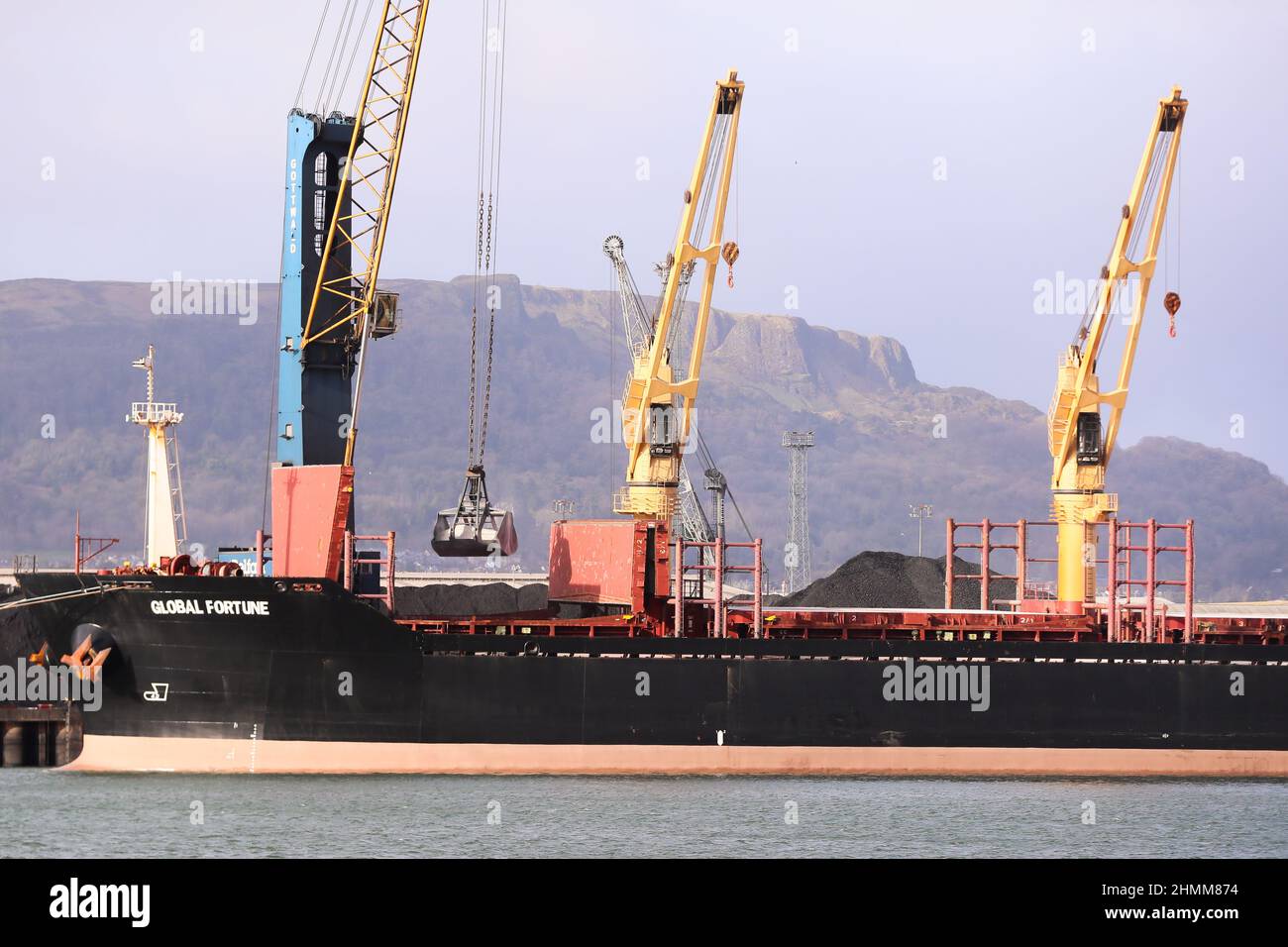 Kohle und andere Ressourcen werden über Belfast Harbour nach Nordirland importiert. Stockfoto