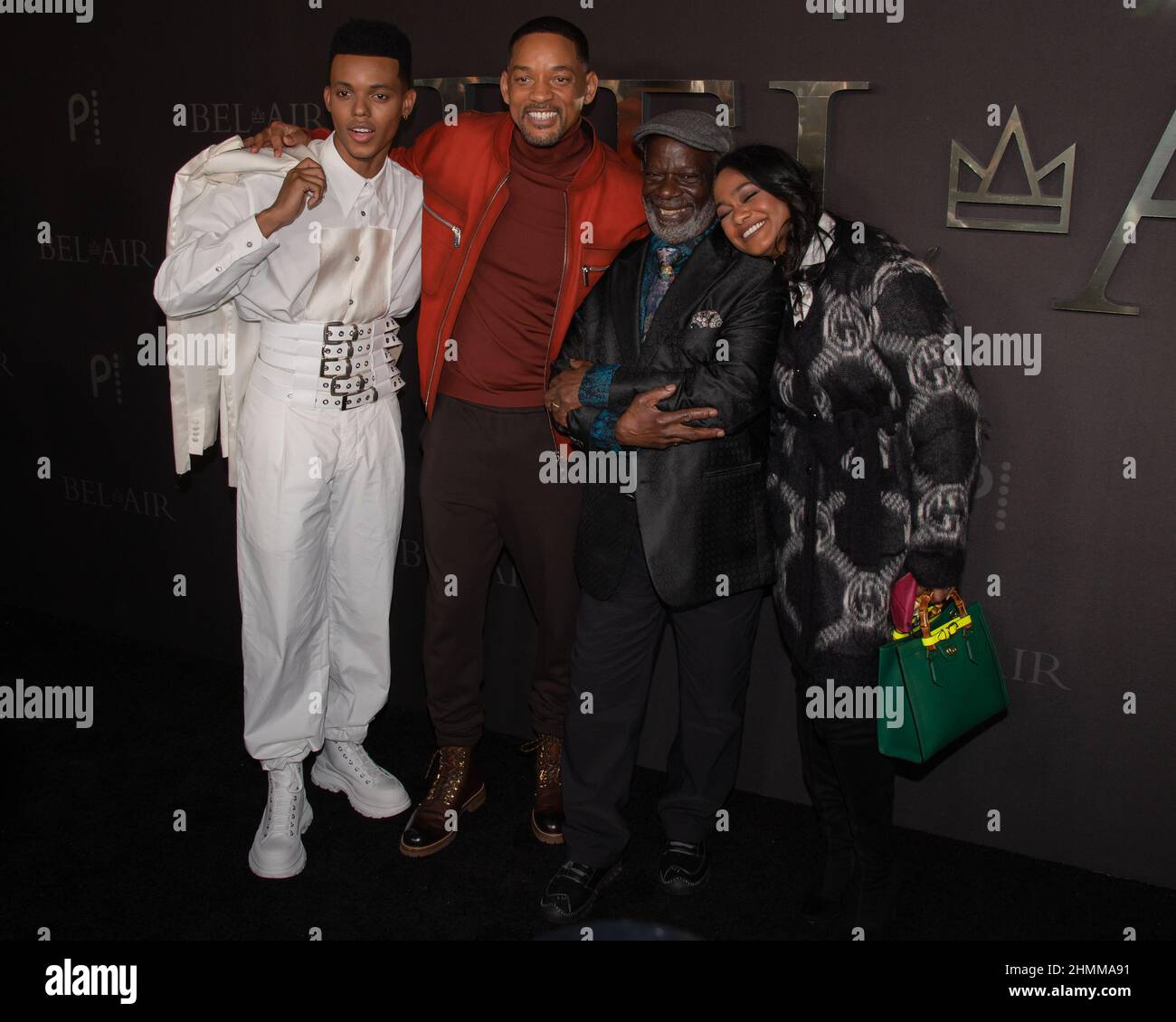 9. Februar 2022, Barker Hanger, Santa Monica, Kalifornien: Jabari Banks, Will Smith, Joseph Marcell und Tatyana Ali nehmen an der Premiere der neuen Serie „Bel-AIR“ von Pfau und der Drive-Thru-Vorführung Teil. (Bild: © Billy Bennight/ZUMA Press Wire) Stockfoto