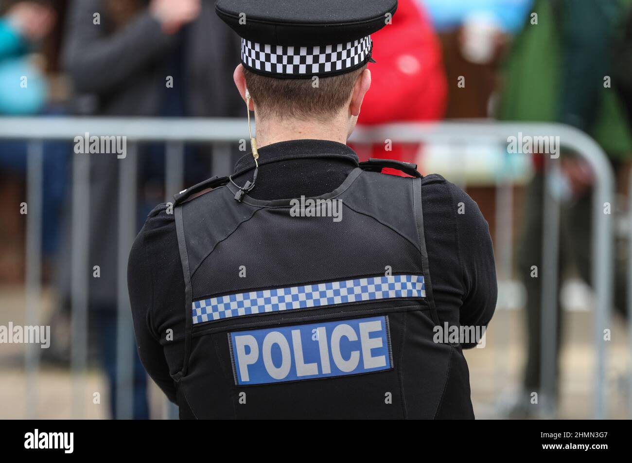 Polizeibeamte im Dienst in Winchester, Hampshire, Großbritannien Stockfoto