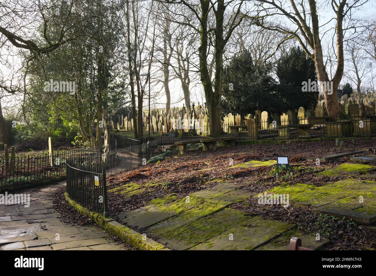 Haworth Parsonage Friedhof, im Winter Sonnenschein, Haworth Stockfoto