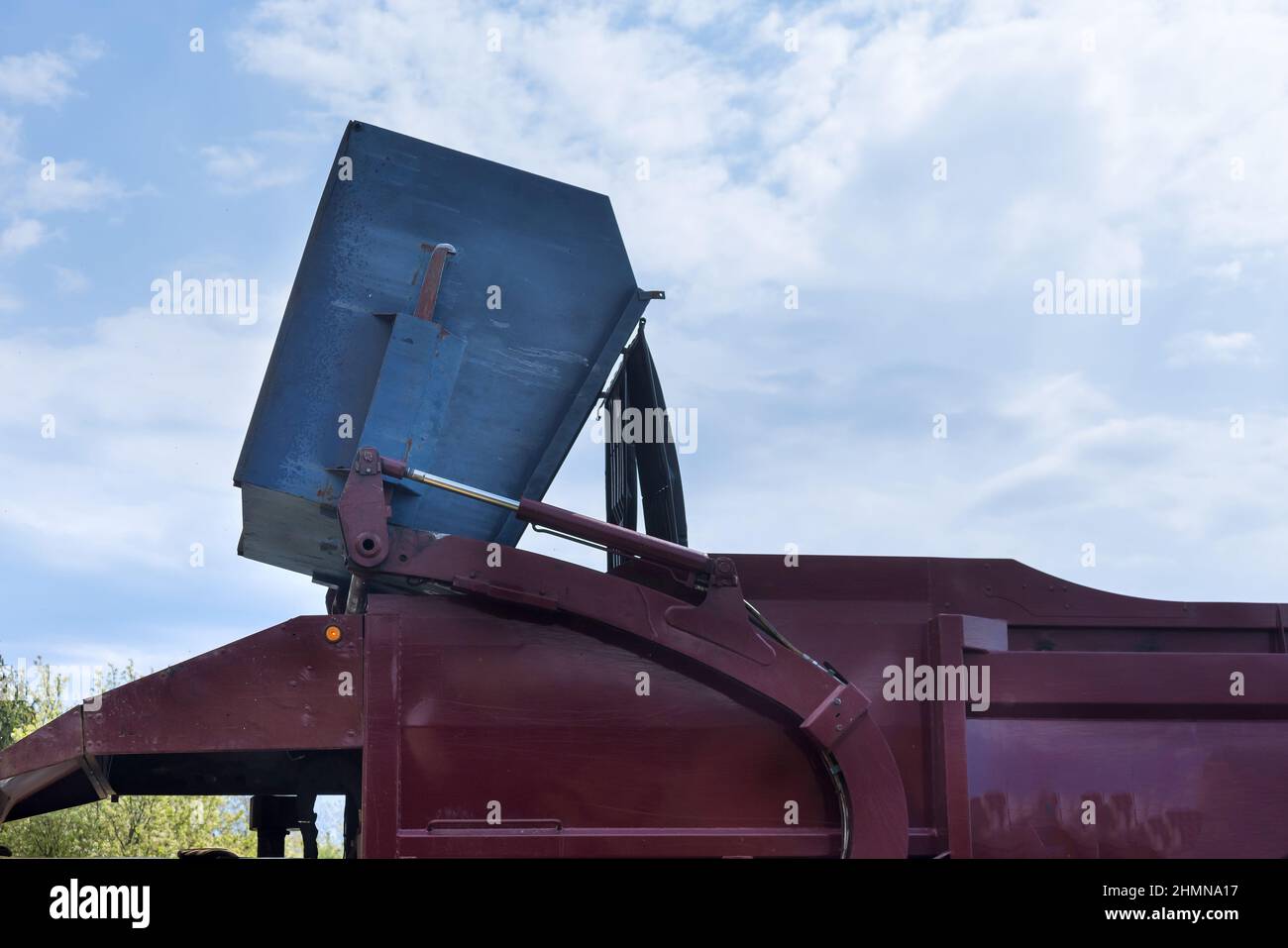 Mülltransport Auto verladen sich in der städtischen kommunalen Recycling-Müll Stockfoto