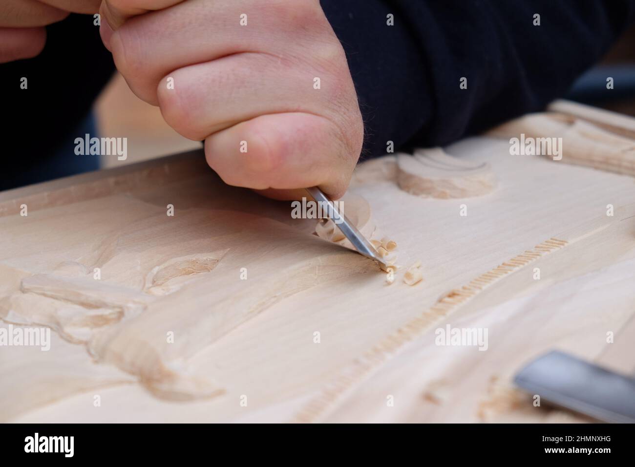 Handwerker aus Holz bei der Arbeit Stockfoto