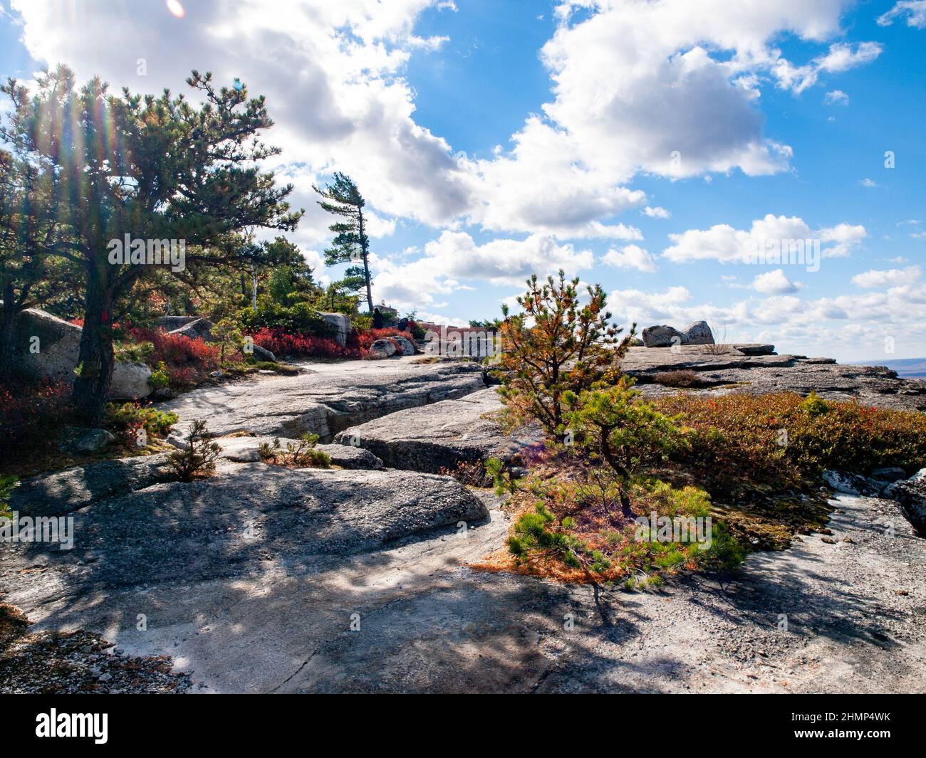 Herbstansicht der Shawanagunk Mountains, New Paltz, NJ USA. The Gunks. Stockfoto