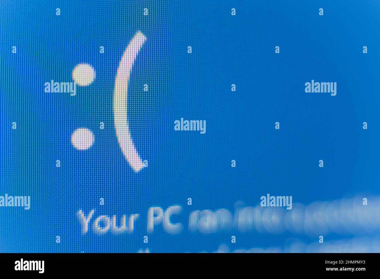 Bluescreen-Fehler auf dem Computerbildschirm Stockfoto