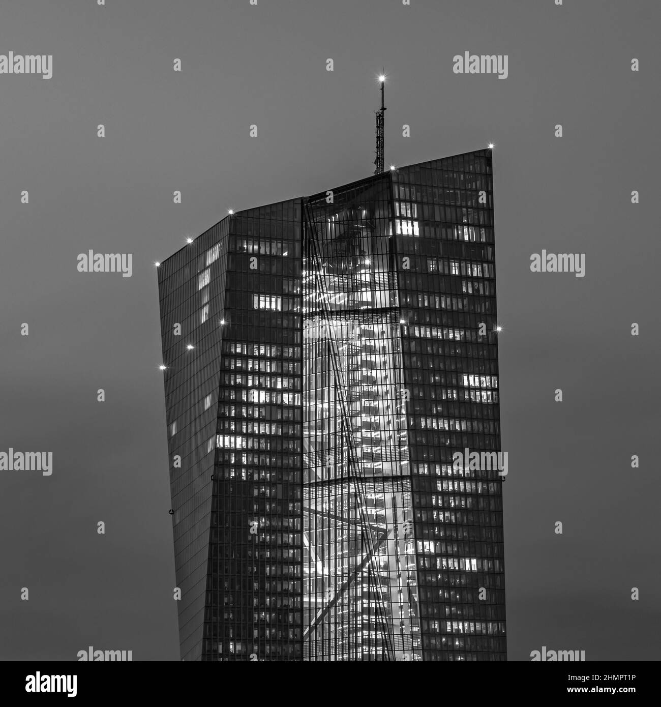 Europäische Zentralbank in der Nacht Stockfoto