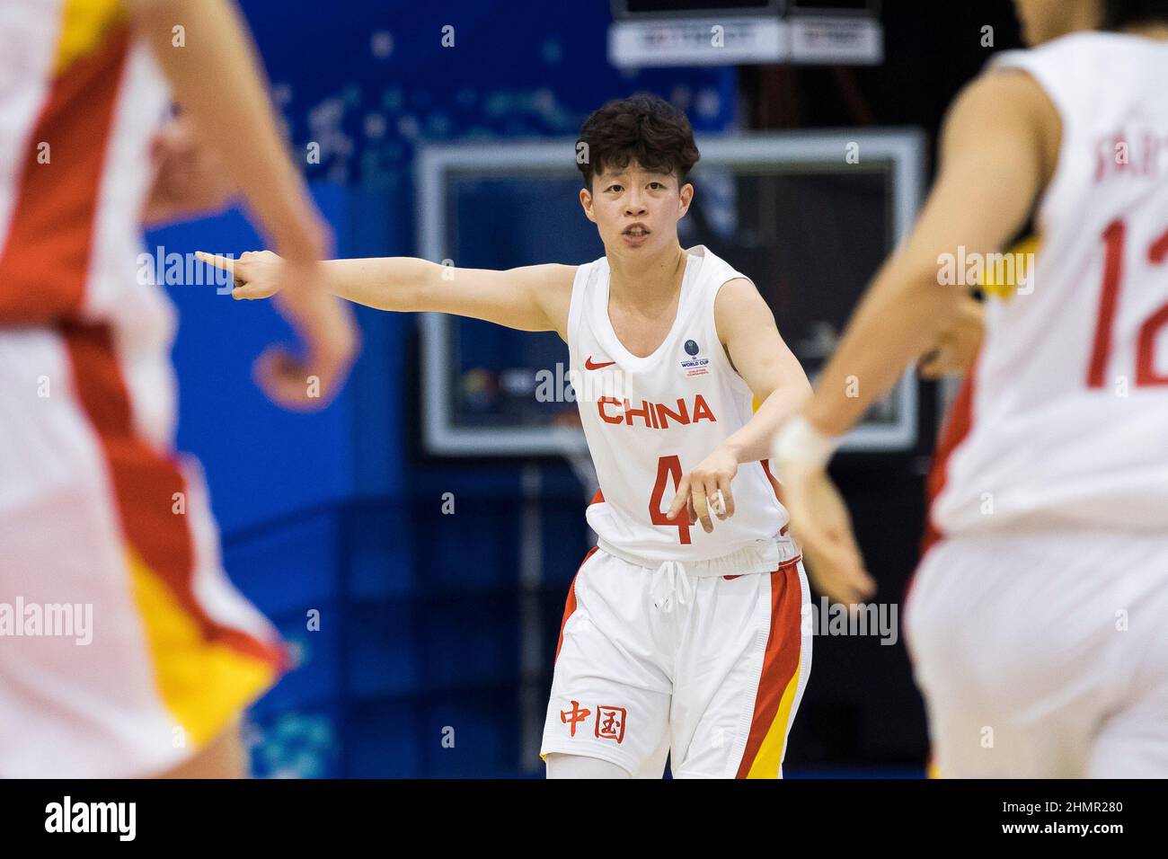 Belgrad, Serbien, 10th. Februar 2022. Yuan Li von China zeigt sich während des FIBA Women's Basketball World Cup Qualifying Tournament-Spiels zwischen China und Nigeria in Belgrad, Serbien. 10. Februar 2022. Kredit: Nikola Krstic/Alamy Stockfoto