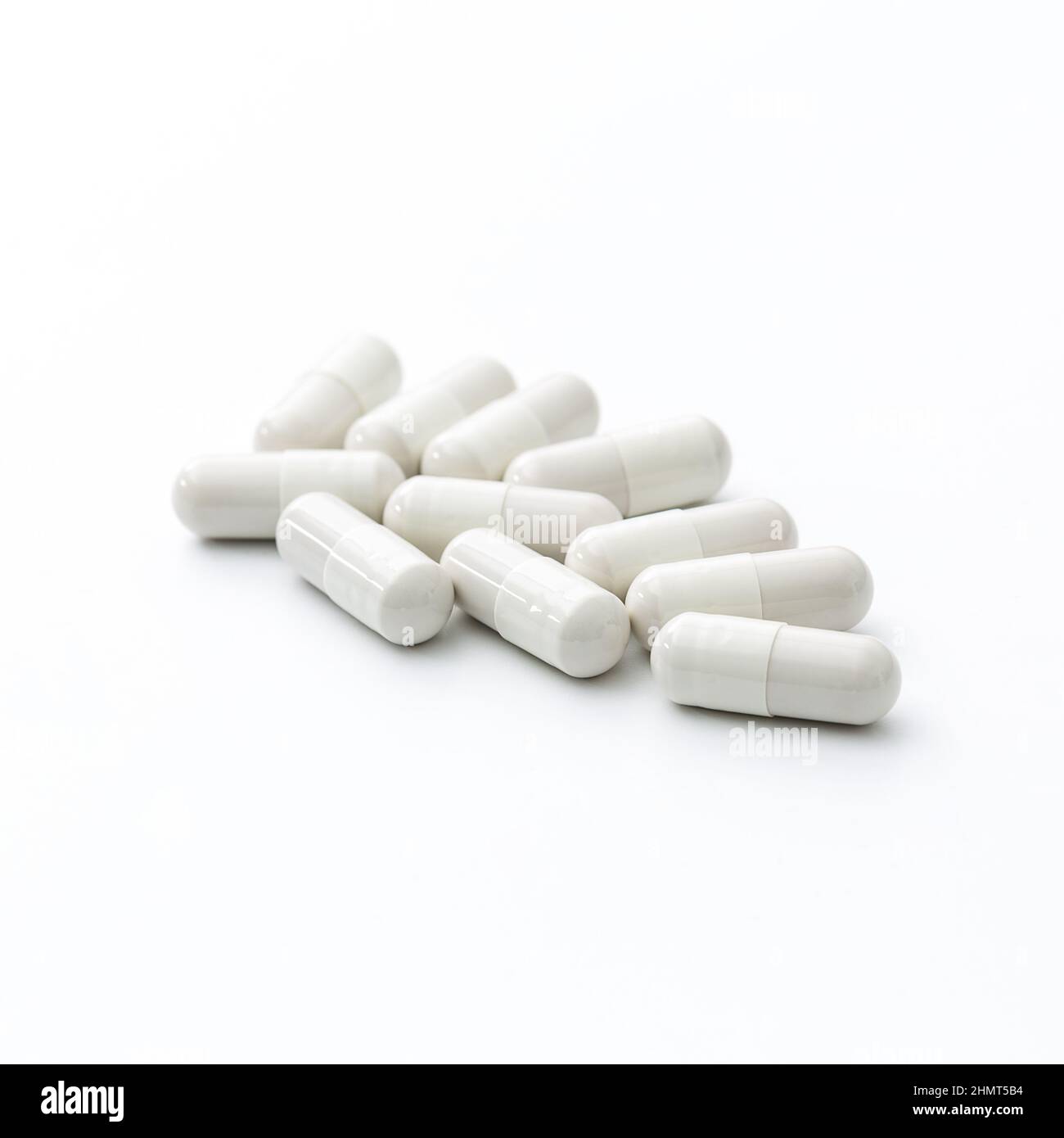 Tabletten Pillen Verpackung Pharmazie Medizin auf weißem Hintergrund Stockfoto