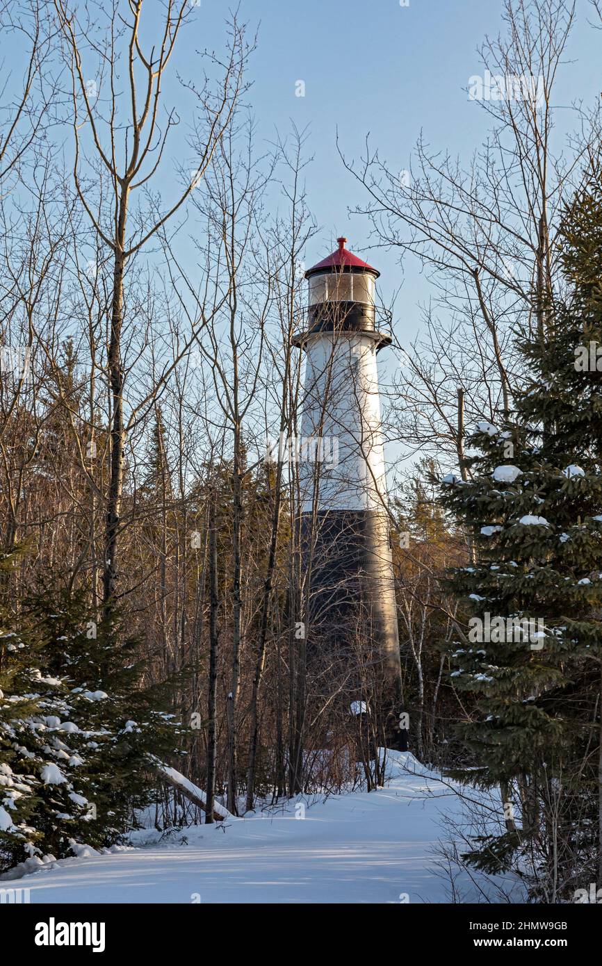 Christmas, Michigan - das Grand Island Harbour Rear Range Light, eine von zwei früher verwendeten Lampen, um Schiffe vom Lake Superior nach Munising zu führen Stockfoto