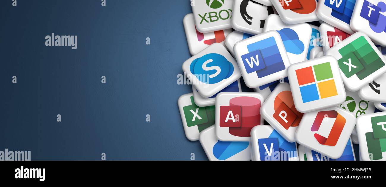 Die Microsoft-Welt: Logos der wichtigsten Microsoft-Produkte auf einem Haufen. Speicherplatz kopieren. Webbanner-Format. Stockfoto