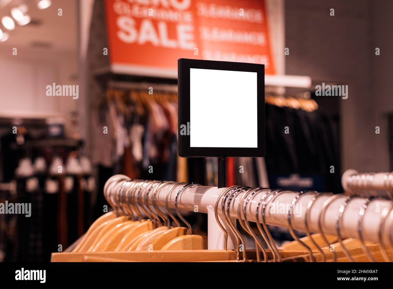 Kleidung Geschäft Verkauf Banner Vorlage Mock up. Selektiver Fokus. Kopierbereich. Stockfoto