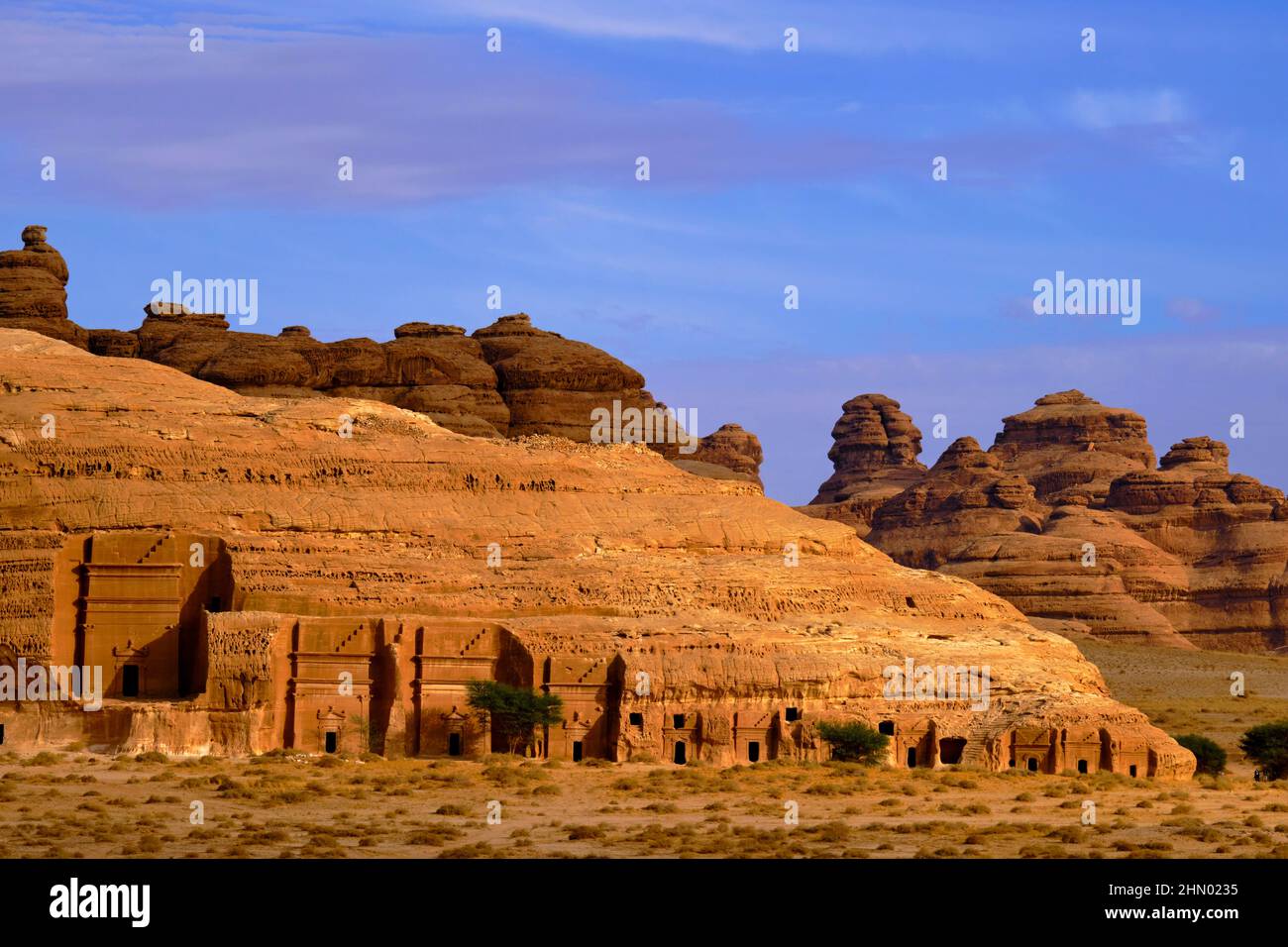 Saudi-Arabien, Region Al Madinah, Alula oder Al Ula, Nabateische Grabstätte in Hegra (Madain Saleh), Grab von Jabal AlBanat Stockfoto