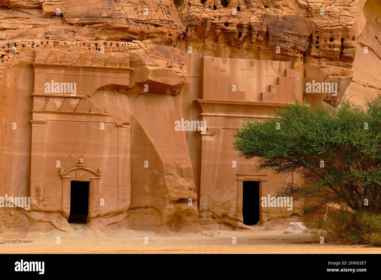 Saudi-Arabien, Region Al Madinah, Alula oder Al Ula, Nabateische Grabstätte in Hegra (Madain Saleh), Grab von Jabal AlBanat Stockfoto