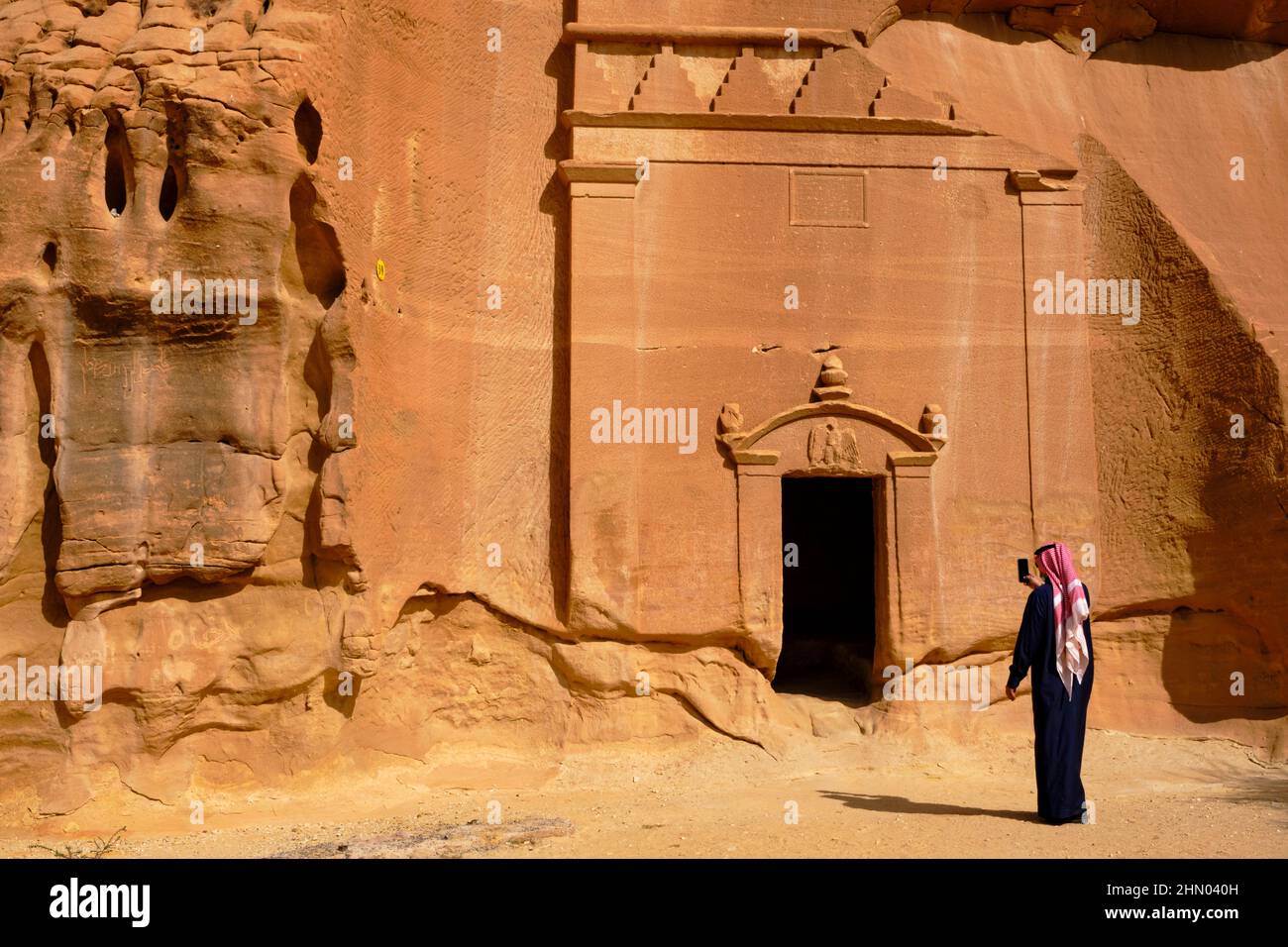 Saudi-Arabien, Region Al Madinah, Alula oder Al Ula, Nabateische Grabstätte in Hegra (Madain Saleh), Grab von Jabal AlBanat Stockfoto