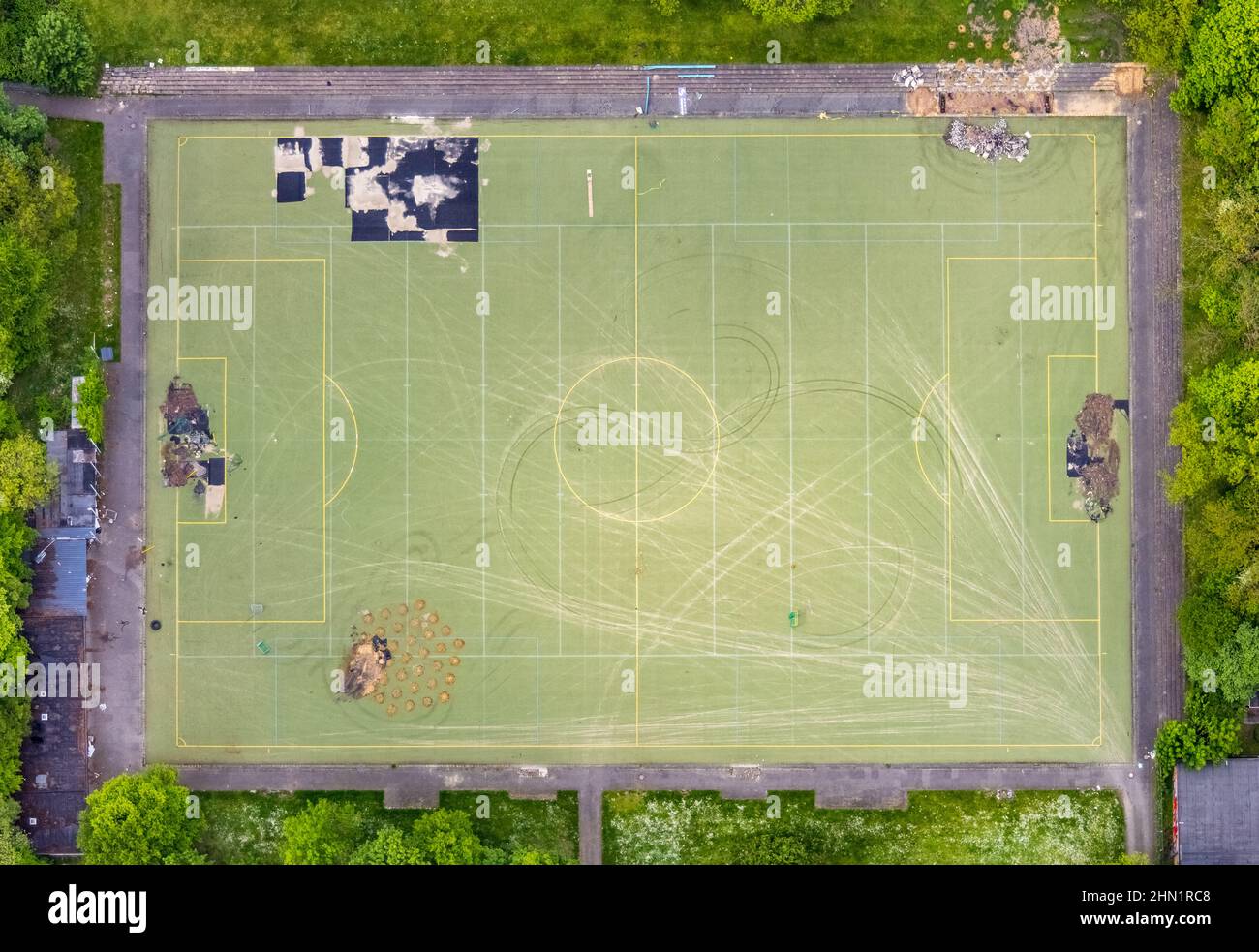 Luftaufnahme, Hans-Tilkowski-Schule und Sportplatz, Eickel, Herne, Ruhrgebiet, Nordrhein-Westfalen, Deutschland, Bildung, Bildungseinrichtung, DE Stockfoto