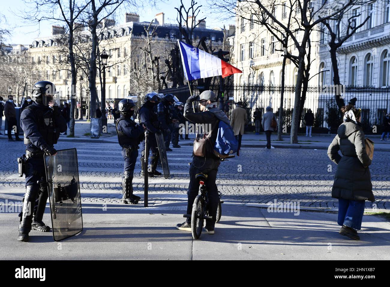 „Convoi de la Liberté“-Protest - Champs-Elysées - Paris - Frankreich Stockfoto