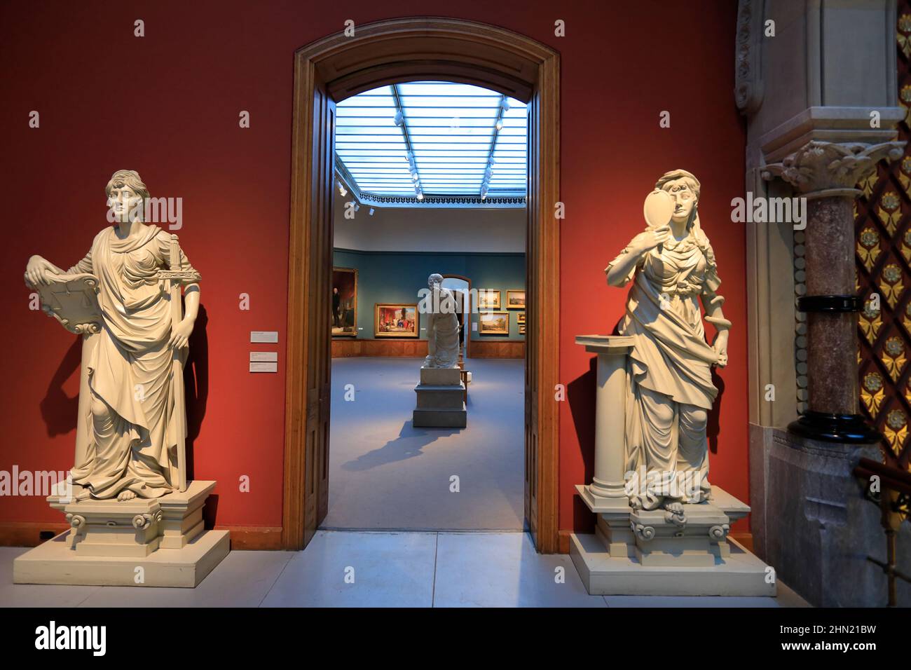 Marmorskulpturen und Gemälde werden in der Pennsylvania Academy of the Fine Arts ausgestellt.Philadelphia.Pennsylvania.USA Stockfoto