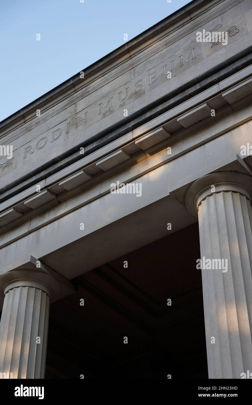 Der Name von Rodin Museum des Sturzes des Hauptmuseums Gebäude.Philadelphia.Pennsylvania.USA Stockfoto