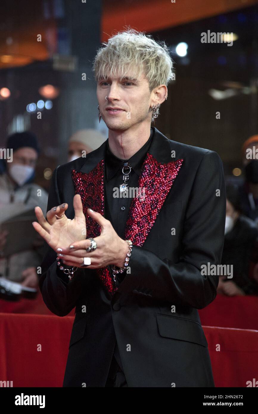 Berlin, Deutschland. 13th. Februar 2022. Colson Baker bei der Taurus Premiere im Rahmen der Internationalen Filmfestspiele Berlin (Berlinale) 72nd am 13. Februar 2022 in Berlin. Foto von Aurore Marechal/ABACAPRESS.COM Quelle: Abaca Press/Alamy Live News Stockfoto