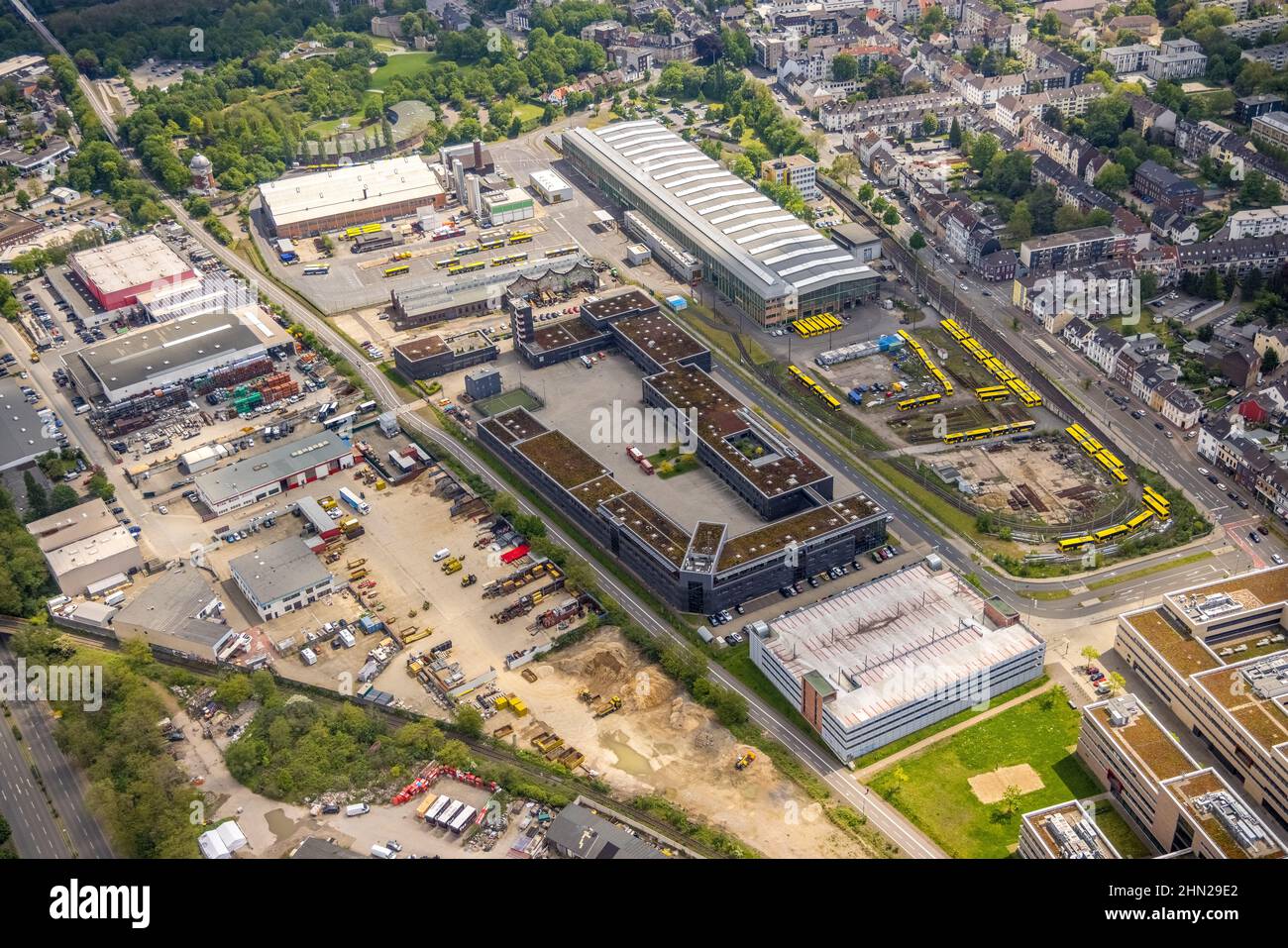 Luftaufnahme, Ruhrbahn, Berufsfeuerwehr, zur Alten Dreherei, Broich - Ost, Mülheim an der Ruhr, Ruhrgebiet, Nordrhein-Westfalen, Germa Stockfoto