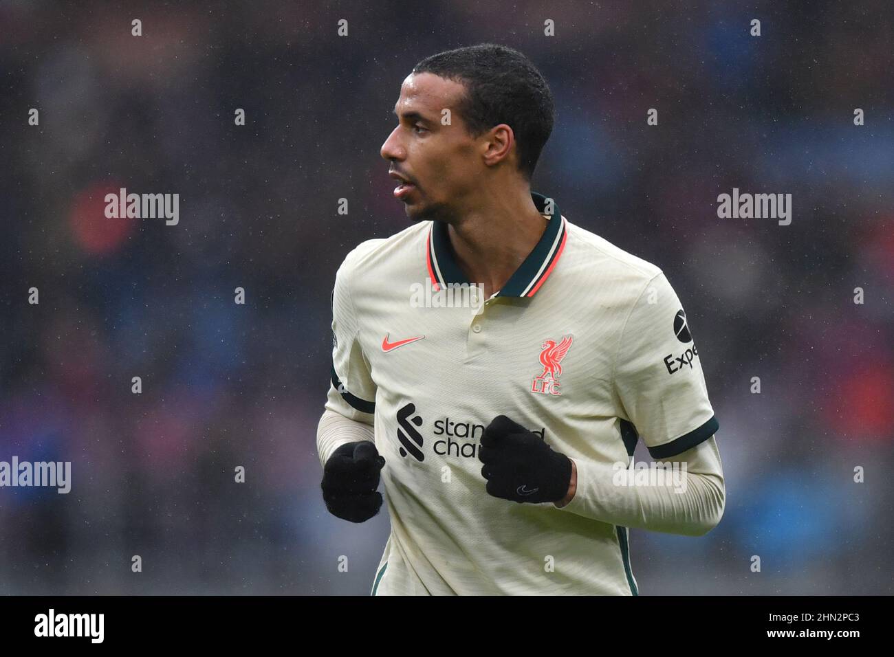 Burnley, Großbritannien. 13th. Februar 2022. Liverpools Joel Matip während des Spiels der Premier League in Turf Moor, Burnley, Großbritannien. Bilddatum: Sonntag, 13. Februar 2022. Bildnachweis sollte lauten: Anthony Devlin Kredit: Anthony Devlin/Alamy Live News Stockfoto