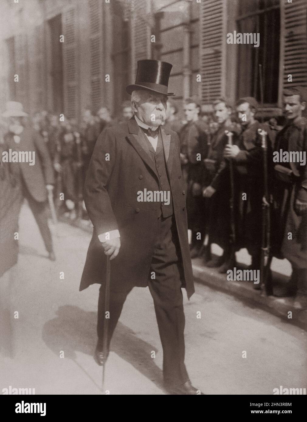 Vintage-Foto von Georges Clemenceau. 1917 Georges Eugène Benjamin Clemenceau (1841–1929) war ein französischer Staatsmann, der als Premierminister von Frankreich diente Stockfoto