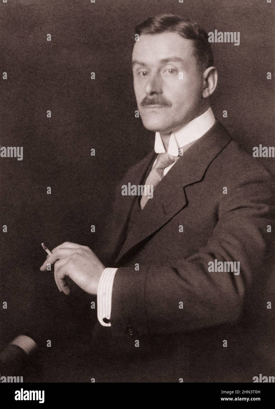 Vintage-Foto von Thomas Mann. 1910 Paul Thomas Mann (1875–1955) war ein deutscher Romancier, Kurzgeschichtenautor, Sozialkritiker, Philanthropist, Essayist, Ein Stockfoto