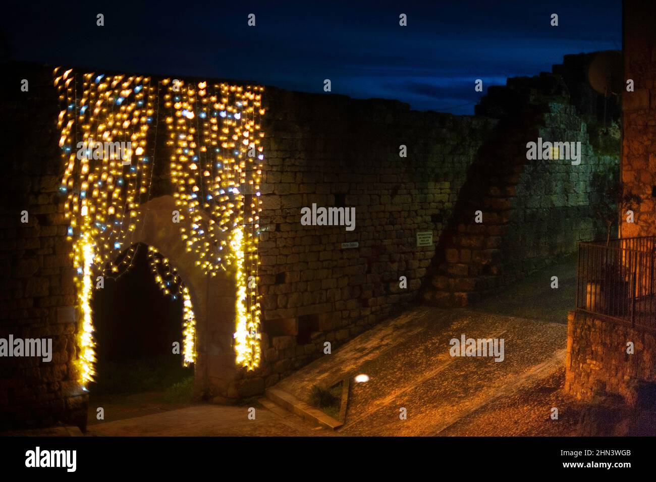 Weihnachtsbeleuchtung, La , Domme, Region Dordogne, Frankreich Stockfoto