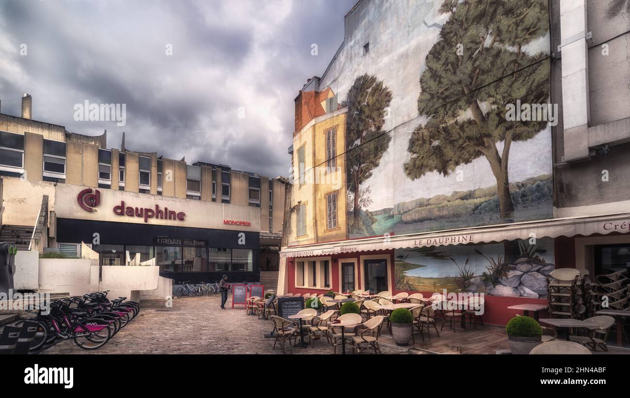 Dauphine Zentrum vor dem Wiederaufbau, Dauphine Straße, Dijon, Burgund, Frankreich Stockfoto