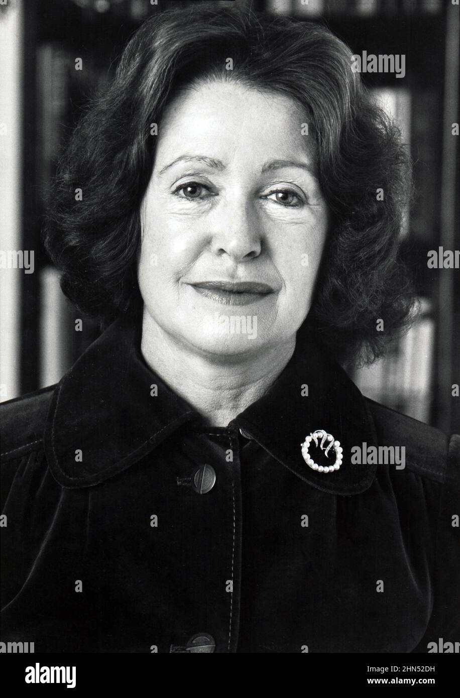 Nahporträt der meistverkauften spannenden Romanautorin Mary Higgins Clark. 1979 in ihrer Wohnung in Manhattan Stockfoto