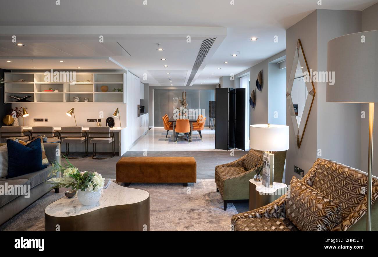 Tagungsbereich und Lounge für Hotelgäste. 8-13 Casson Square, London, Großbritannien. Architekt: Patel Taylor Architects, 2022. Stockfoto