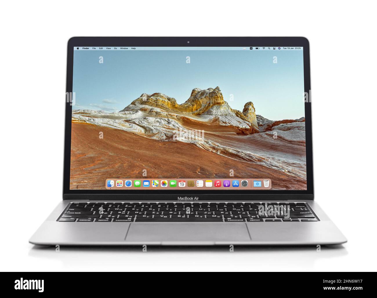 KIEW, UKRAINE - 19. JANUAR 2021: Brandneues, 13-Zoll-Apple MacBook Air mit neuem M1 Apple Silicon-Prozessor, der von Apple Inc. Entworfen und entwickelt wurde, Stockfoto