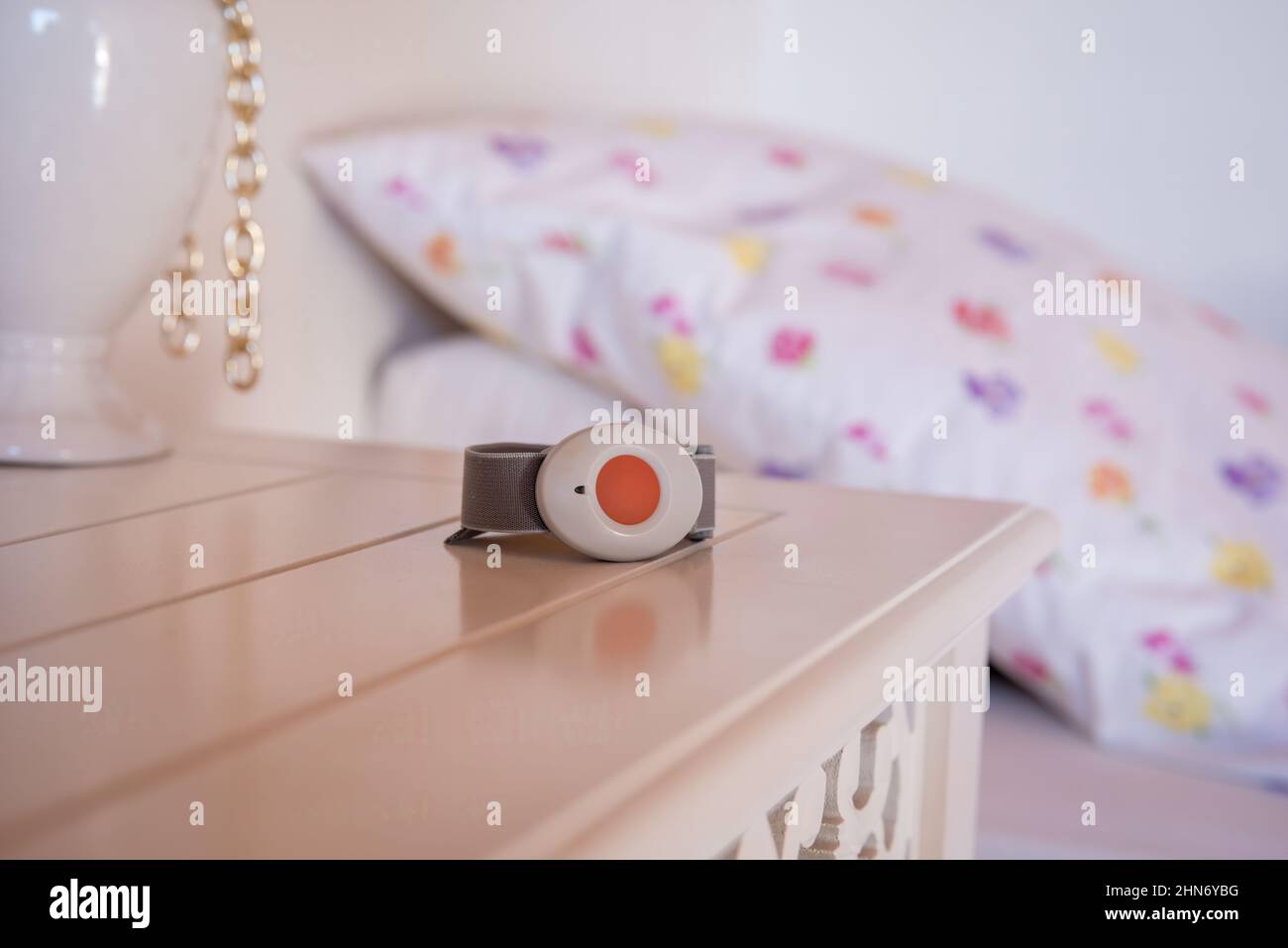 Mobile Notruftaste zu Hause Stockfoto