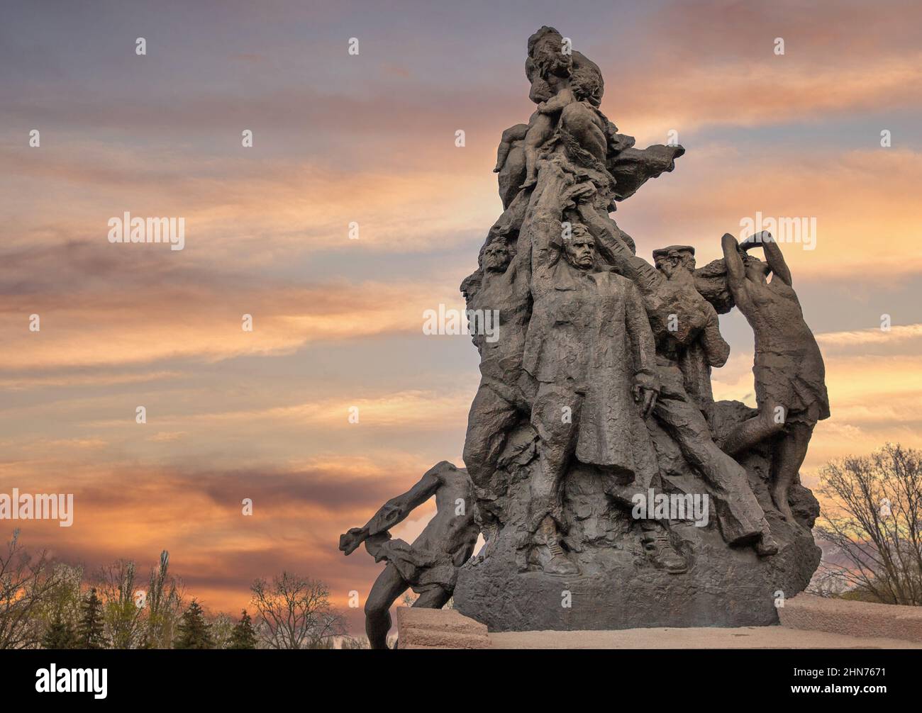Denkmal für die Ermordeten in Babyn Jar, Kiew, Ukraine. Es ist ein Ort von Serienmassakern, die von den Nazis während des Zweiten Weltkriegs durchgeführt wurden. Monu Stockfoto
