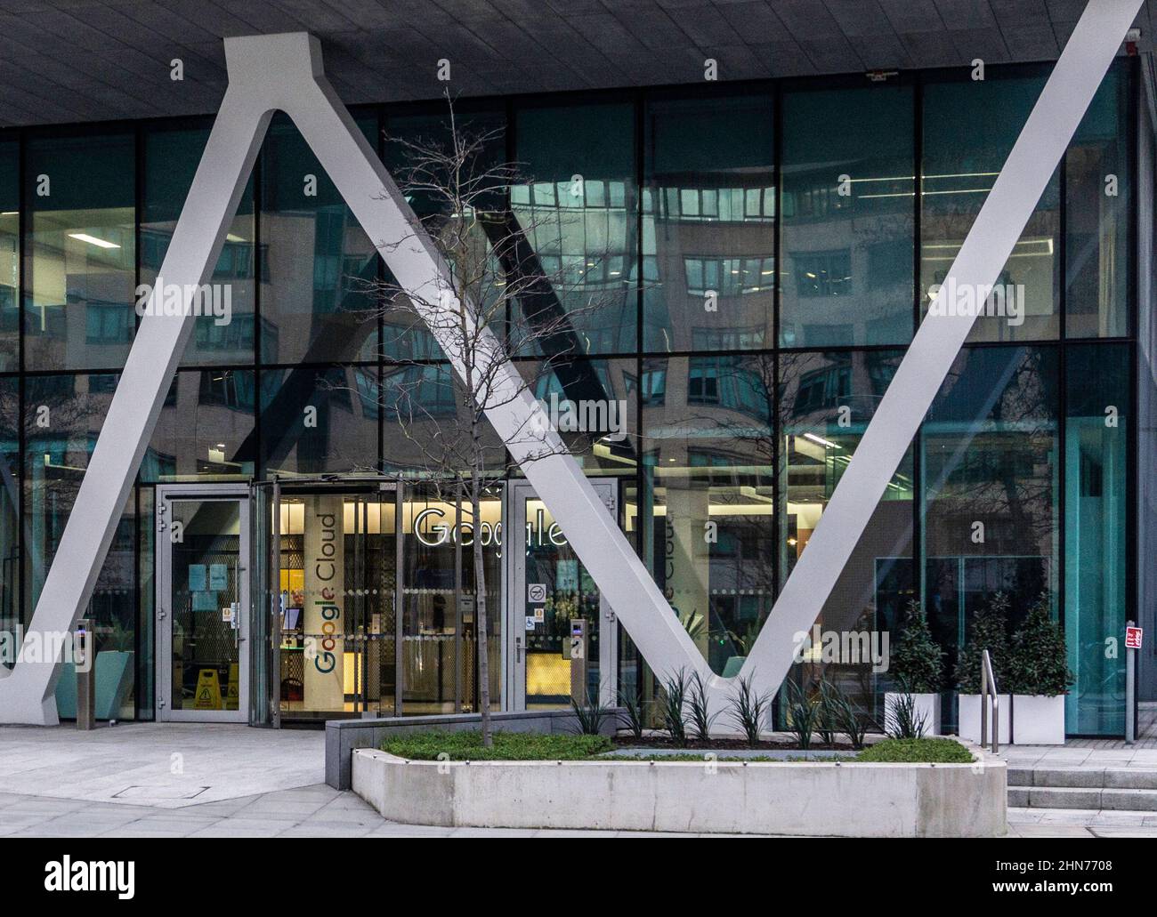 Google Cloud, Google Cloud Dublin, Irland Büro in Velasco Building, Grand Canal Block. Stockfoto
