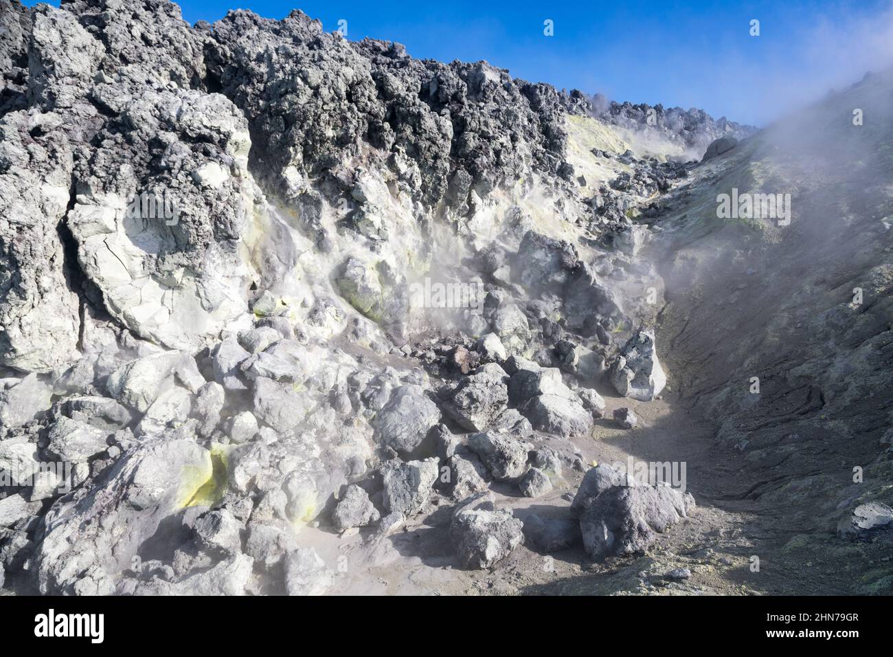 Avatschinski Vulkan, Kamtschatka Halbinsel, Russland. Ein aktiver Vulkan, nördlich der Stadt Petropavlovsk-Kamtschatsky, in der Durchflutung der Stockfoto