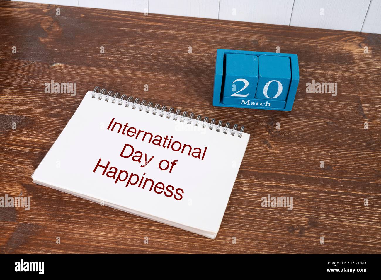 Das Konzept zur Feier des Internationalen Tages des Glücks der Vereinten Nationen am 20. März. Stockfoto