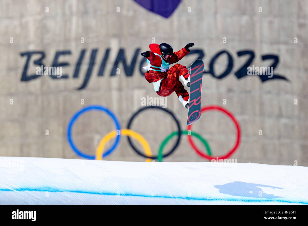 ZHANGJIAKOU, CHINA - 15. FEBRUAR: Laurie Blouin aus Kanada tritt am 15. Februar 2022 im Genting Snow Park P & X Stadium in Zhangjiakou, China, beim Big Air Finale während der Olympischen Spiele 2022 in Peking an (Foto von Iris van den Broek/Orange Picics) NOCNSF Stockfoto