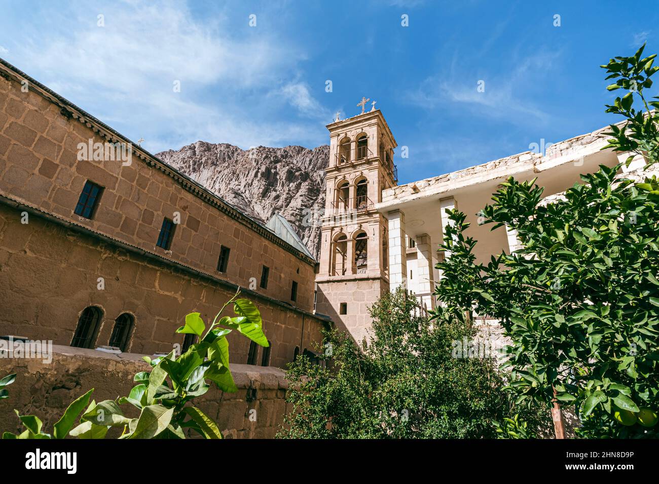 Das zum UNESCO-Weltkulturerbe gehörende Katharinenkloster aus dem 6th. Jahrhundert am Fuße des Berges Sinai auf der ägyptischen Sinai-Halbinsel. Einer der ältesten noch funktionierenden Christus Stockfoto