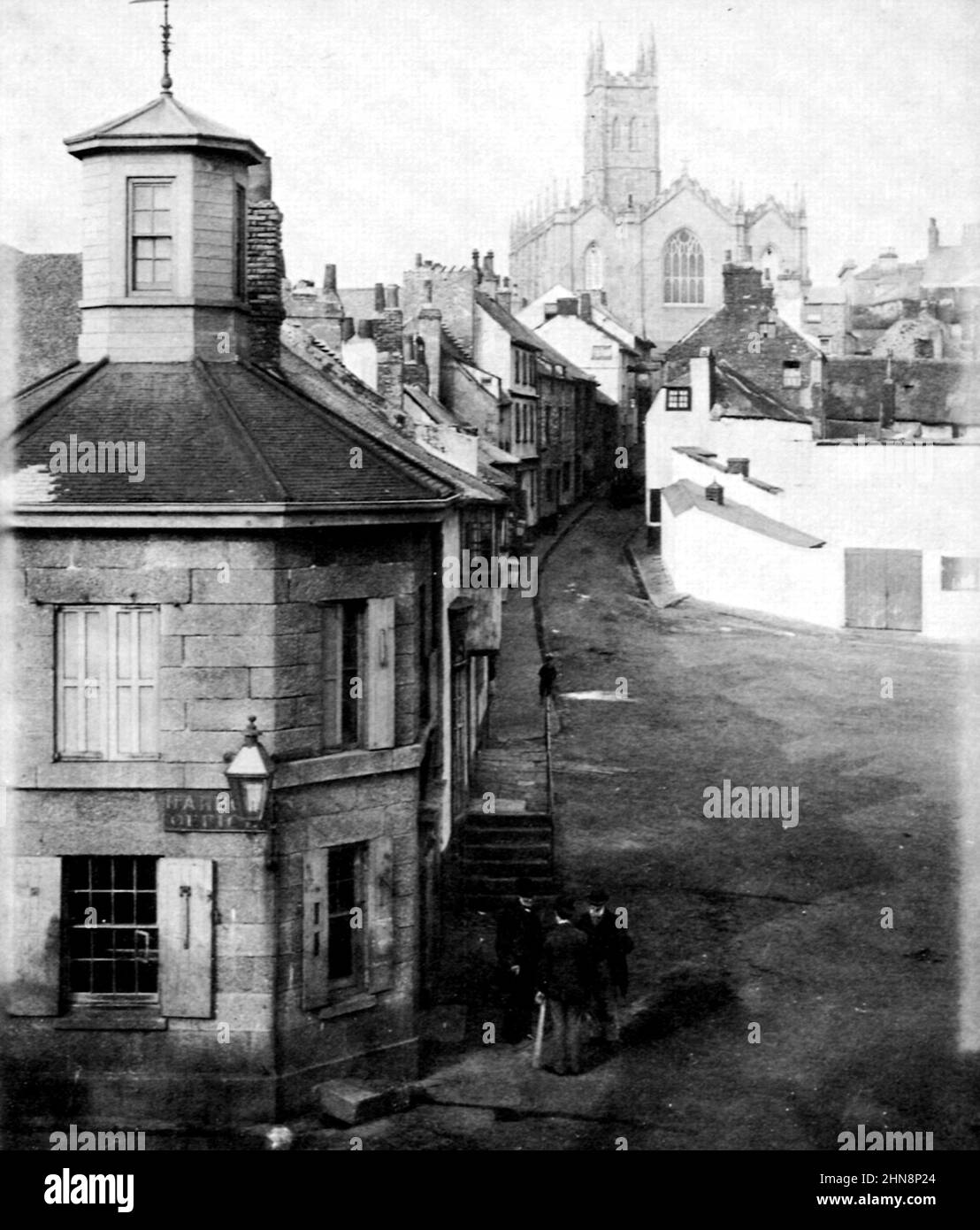 Francis Frith Foto von Penzance mit dem Dolphin Inn und der St. Mary's Kirche - 1906 Stockfoto