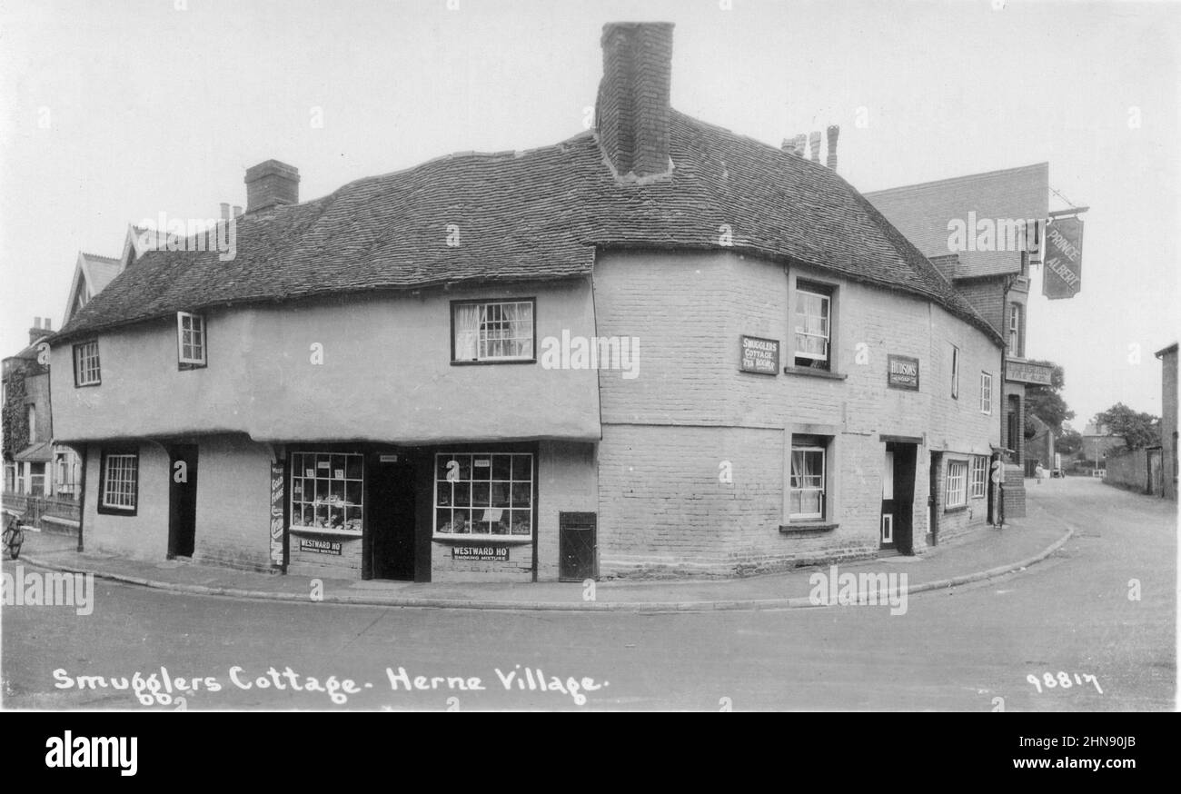 Postkarte von Smugglers Cottage Tea Room in Herne, Kent, England, UK - 1920 - 1930 Stockfoto