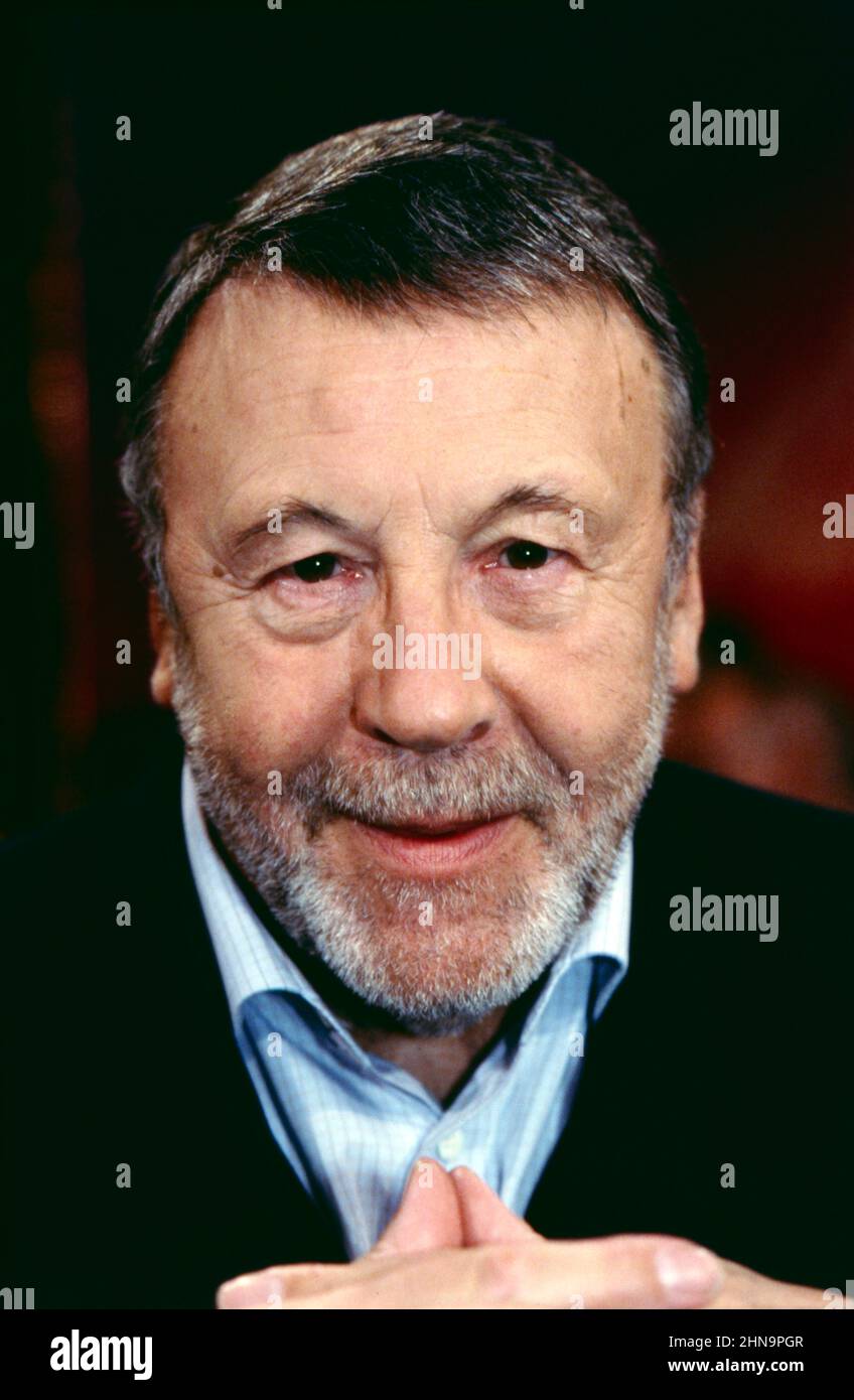 Luxus Deutscher Trkischer Schauspieler Bild