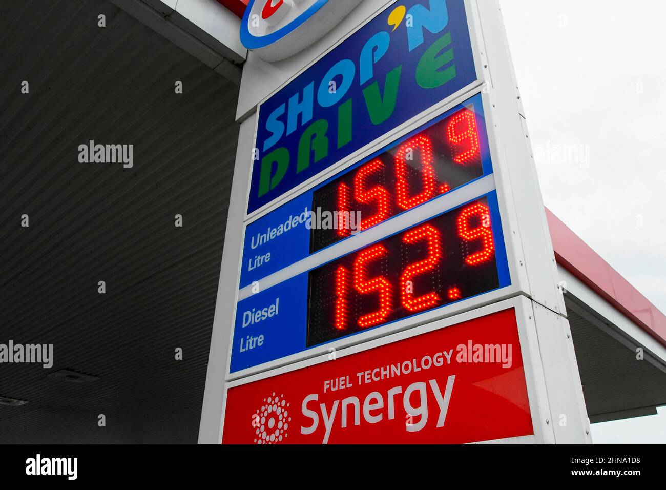 Uk petrol station prices on -Fotos und -Bildmaterial in hoher Auflösung –  Alamy