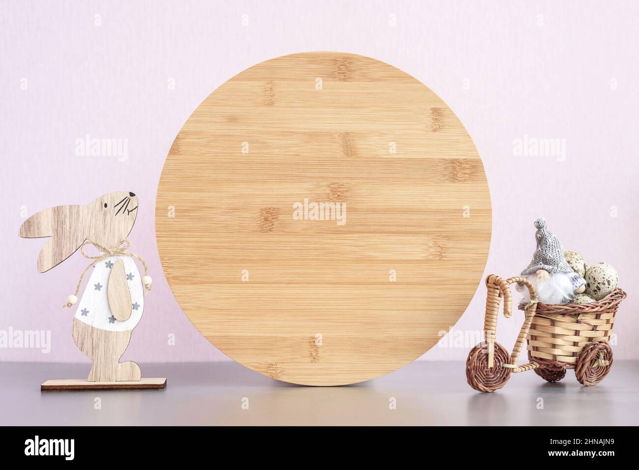 Holz rund Zeichen ostern mockup blank Stockfoto