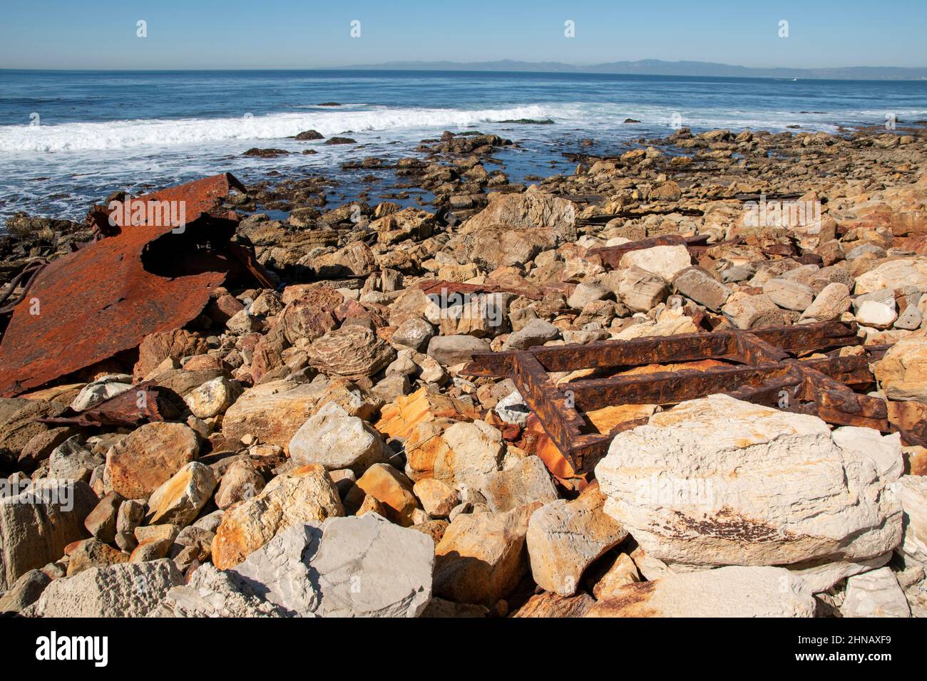 Die SS Dominator landete 1961 in der Nähe von Rancho Palos Verdes in Südkalifornien und rostet seitdem. Stockfoto