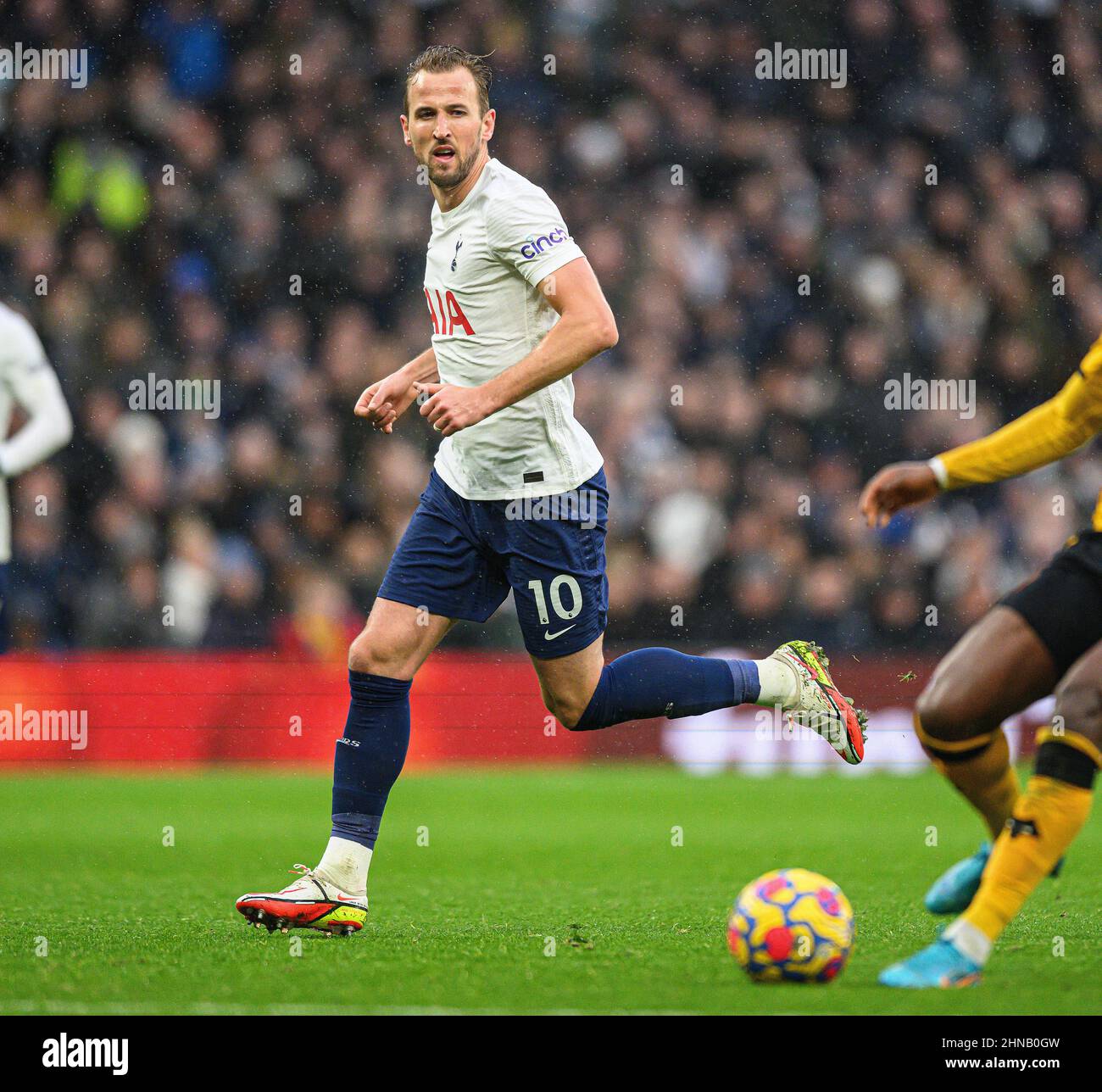 13. Februar 2022 - Tottenham Hotspur gegen Wolverhampton Wanderers - Premier League Harry Kane von Tottenham Hotspur im Spiel gegen Wolves Bildnachweis : © Mark Pain / Alamy Live News Stockfoto