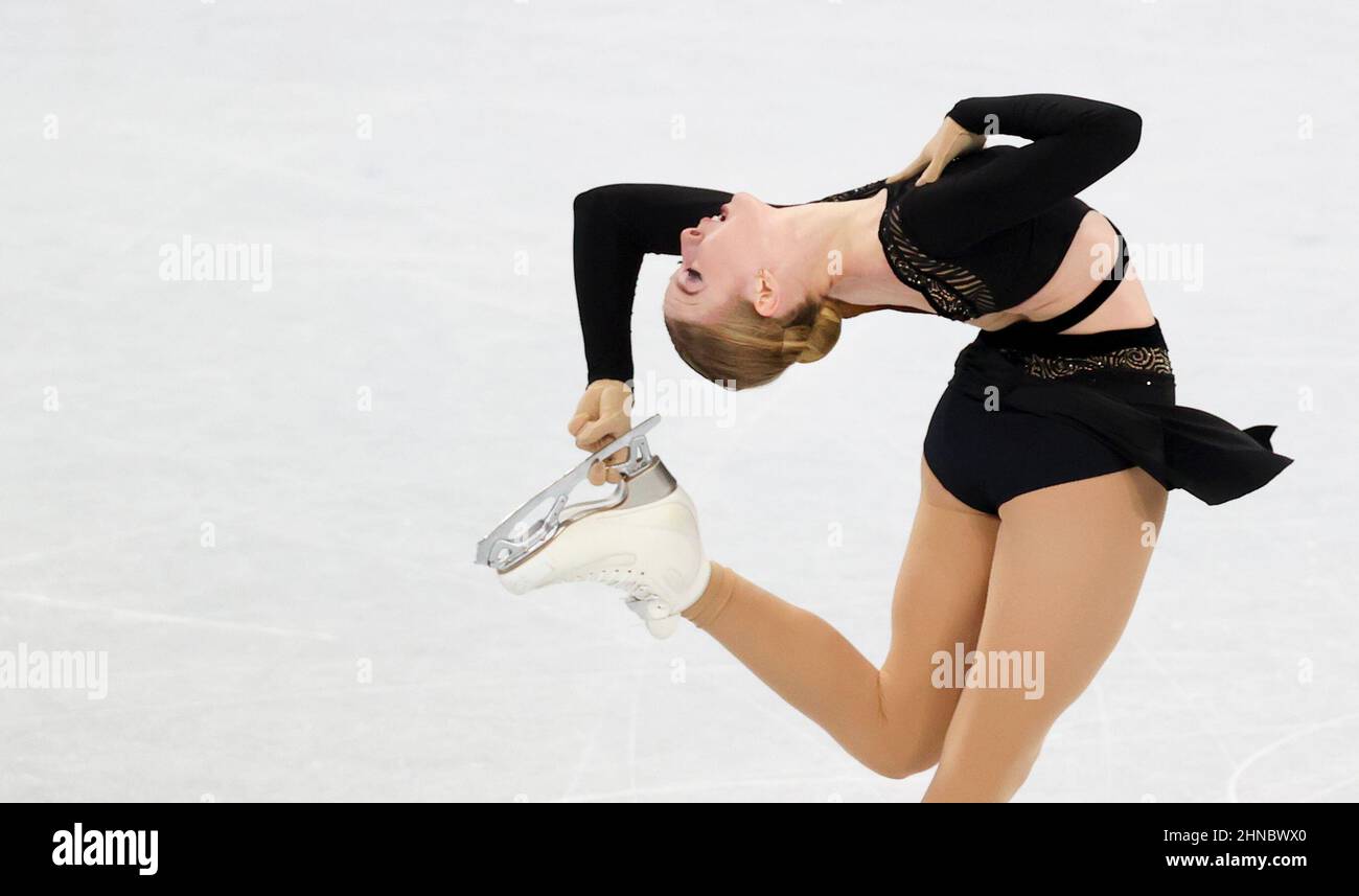 PEKING, CHINA - 15/02/2022, Lindsay van Zundert aus den Niederlanden während des Kurzprogramms der Frauen Eiskunstlauf-Qualifikationen Stockfoto