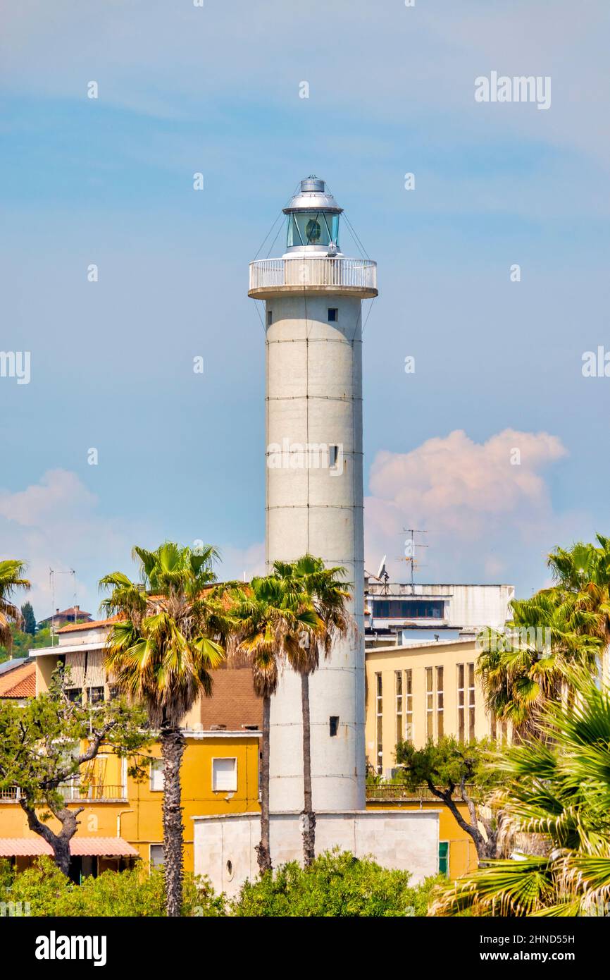 Leuchtturm in San Benedetto del Tronto, Italien Stockfoto